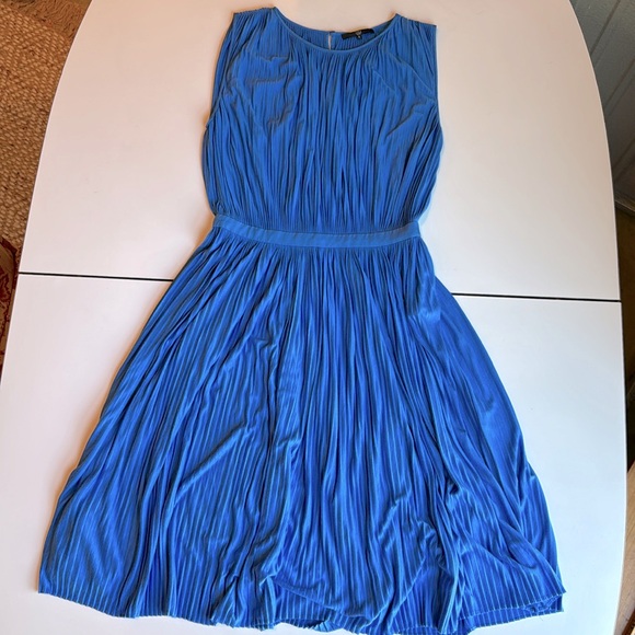 Tibi blue 🧵 pleated dress size 8 - Picture 2 of 9
